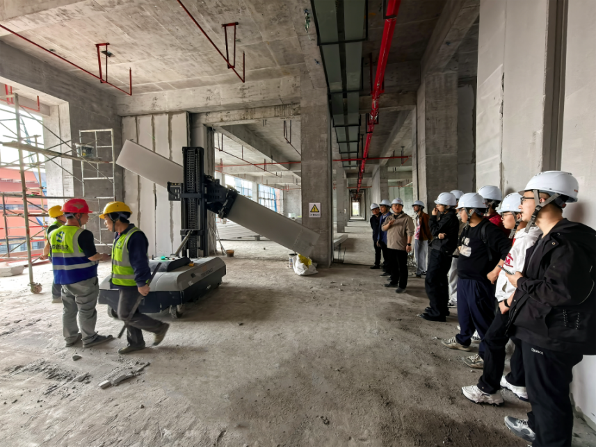 走进施工现场，感受智能建造