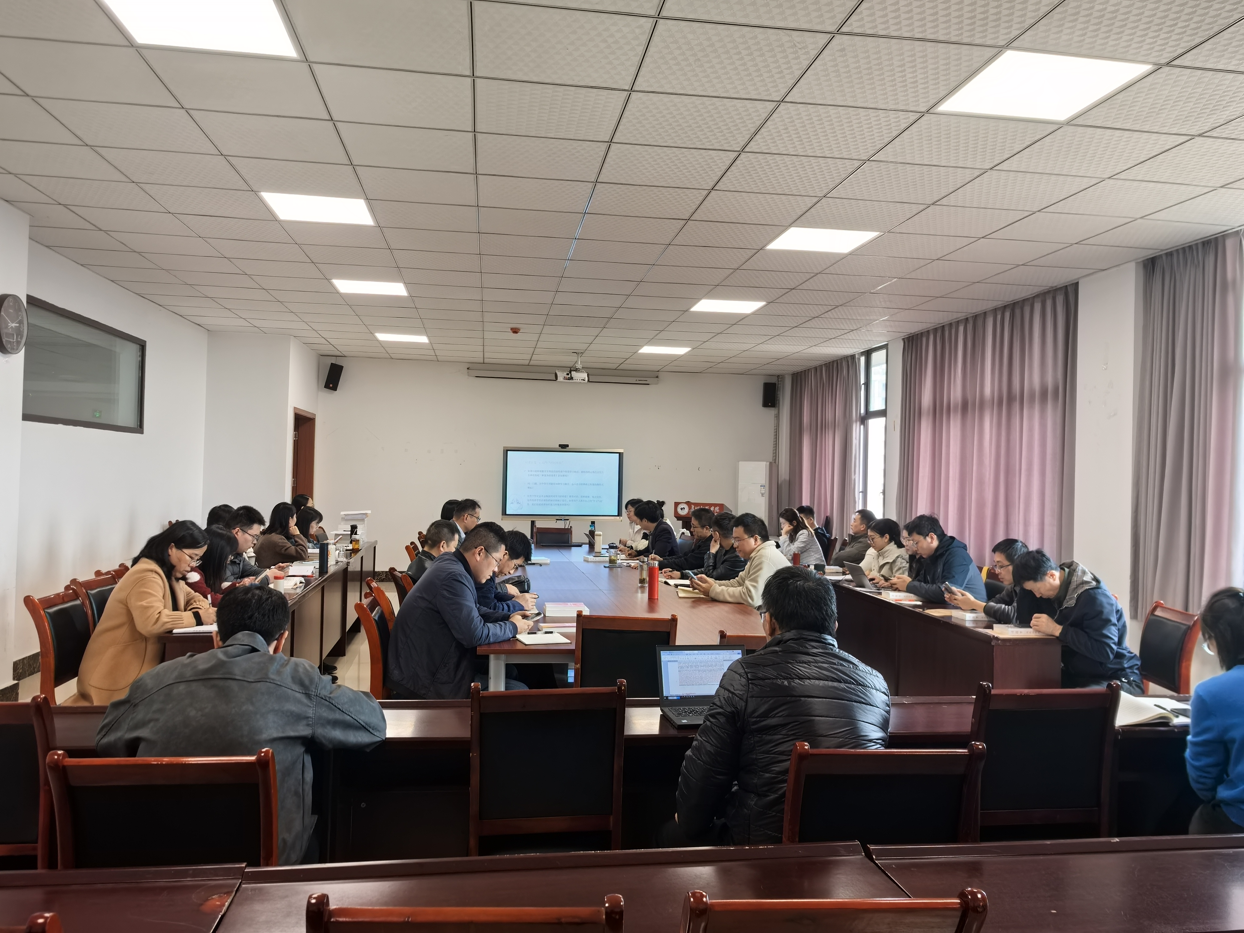 土木建筑工程学院教学月活动第一...