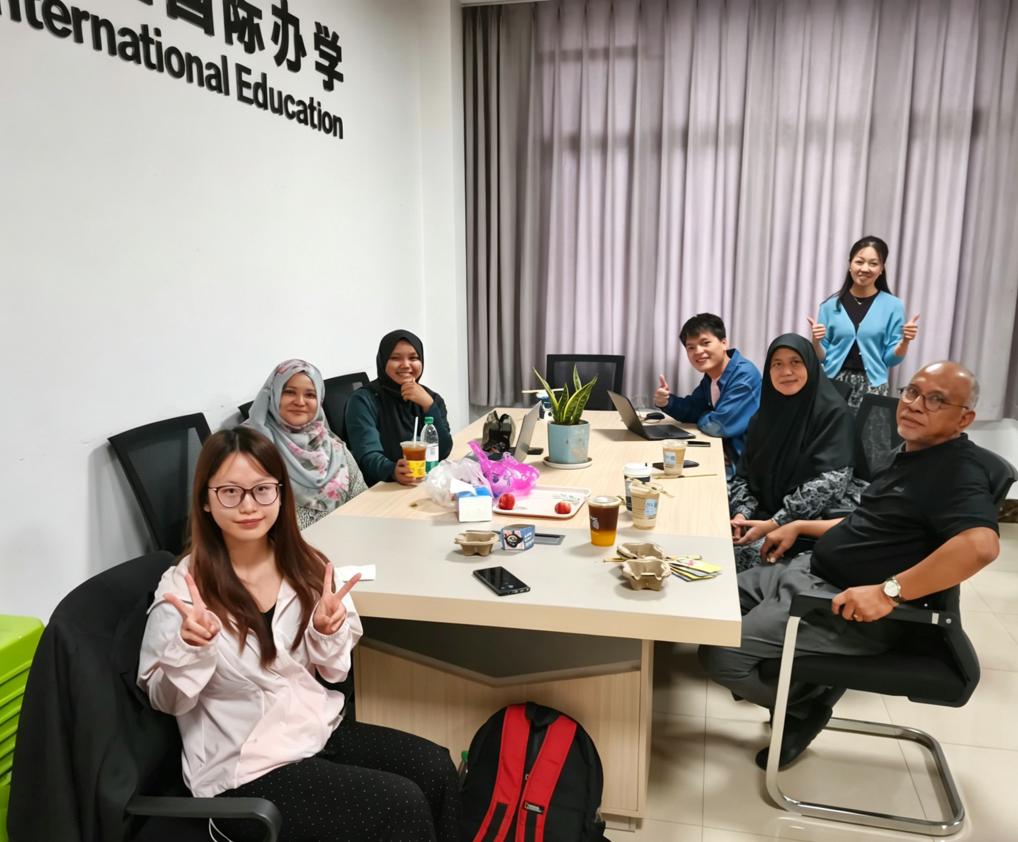 学院组织马来西亚教师开展教学研...
